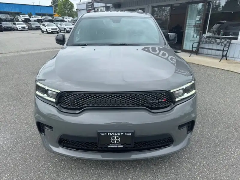 2024 Dodge Durango SXT, šedá, 23 465 km, dovoz Kanada — foto 6 z 12