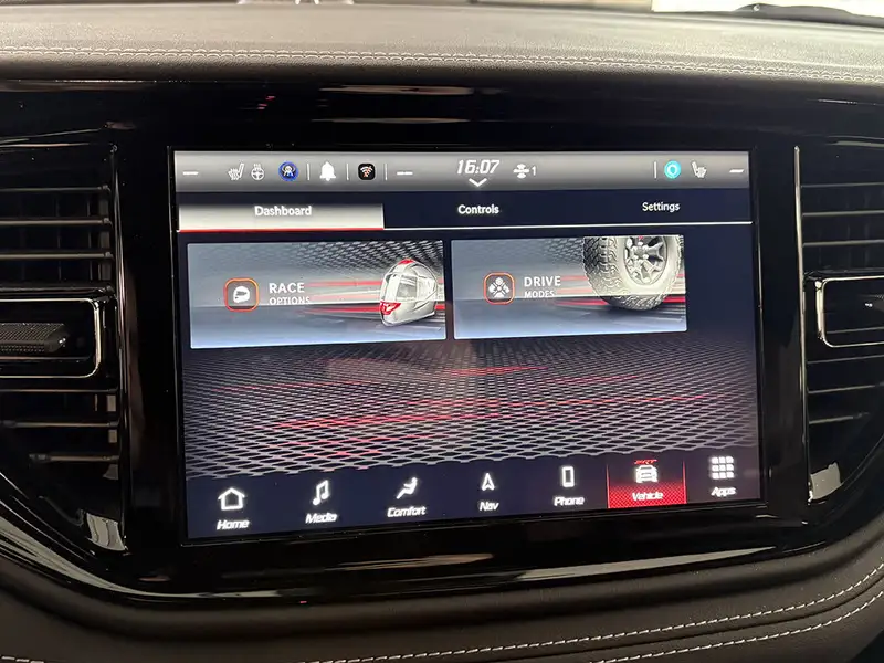 2026 Dodge Durango SRT Hellcat Jailbreak, černá, 6 298 km, dovoz Kanada — foto 12 z 12