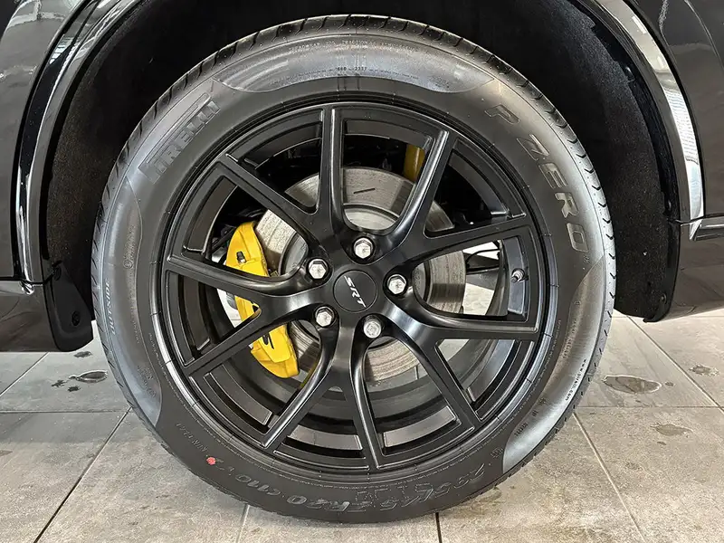2026 Dodge Durango SRT Hellcat Jailbreak, černá, 6 298 km, dovoz Kanada — foto 4 z 12