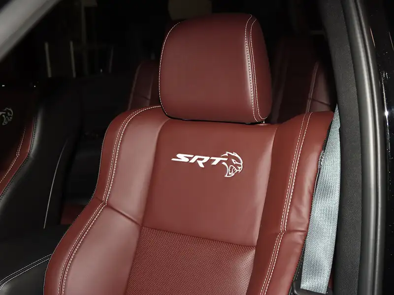 2026 Dodge Durango SRT Hellcat Jailbreak, černá, 6 298 km, dovoz Kanada — foto 7 z 12