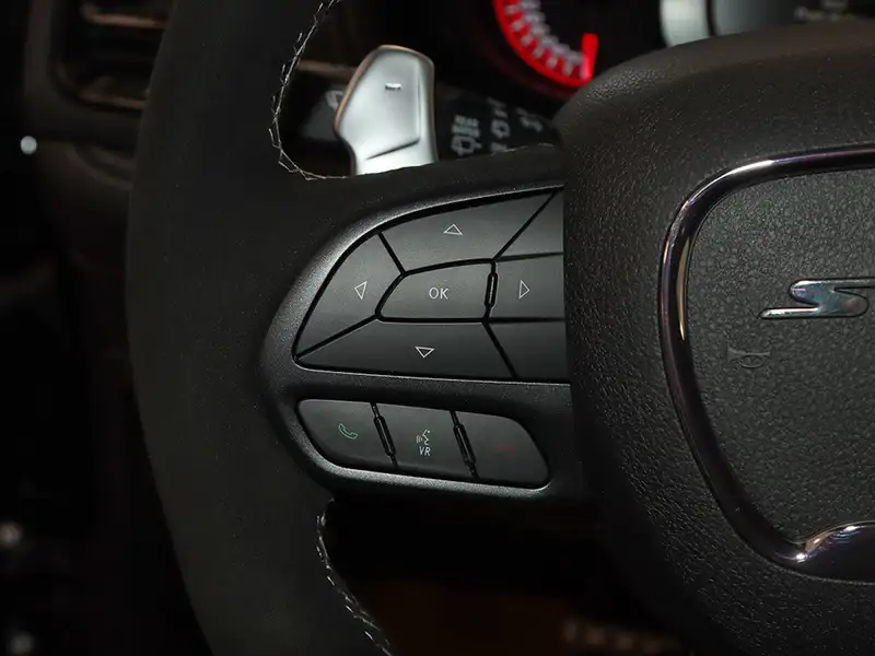2026 Dodge Durango SRT Hellcat Jailbreak, černá, 6 298 km, dovoz Kanada — foto 9 z 12