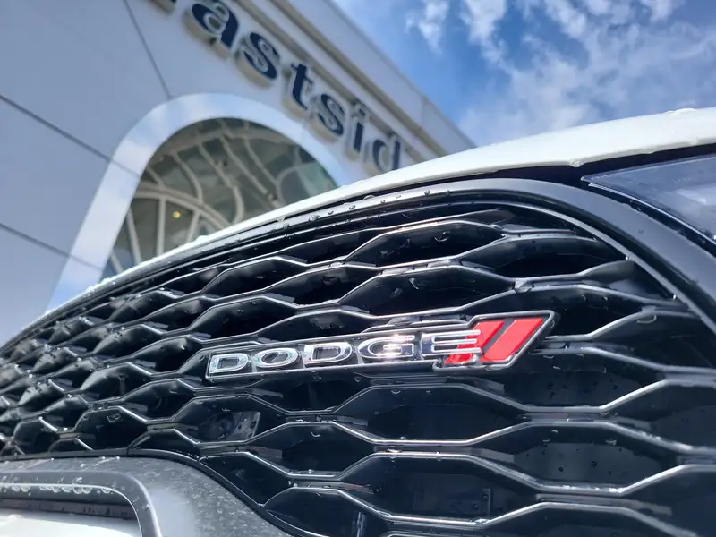2026 Dodge Durango GT Plus, bílá, 7 622 km, dovoz Kanada — foto 7 z 12