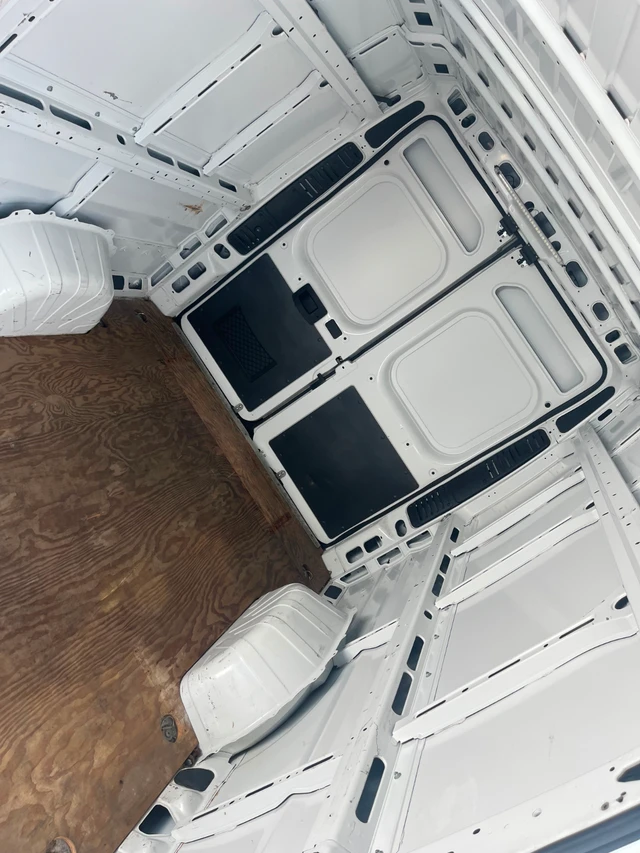2014 RAM 3500, bílá, 180 000 km, dovoz Kanada — foto 3 z 5