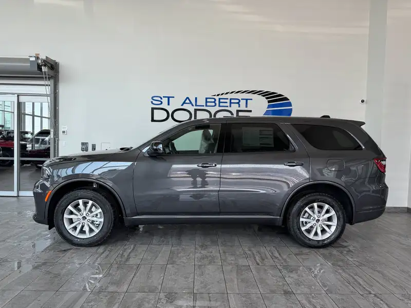 2026 Dodge Durango SXT| REMOTE START | REMOTE TRUNK RELEASE |, šedá, 1 015 km, dovoz Kanada — foto 2 z 12