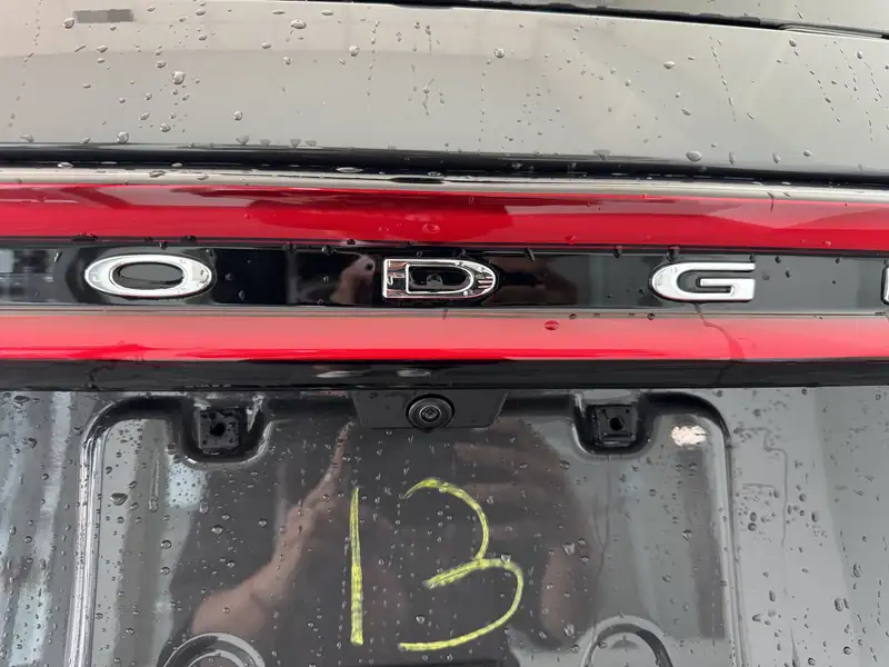 2026 Dodge Durango SXT| REMOTE START | REMOTE TRUNK RELEASE |, šedá, 1 015 km, dovoz Kanada — foto 5 z 12