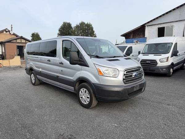 2015 Ford, dovoz Kanada — foto 7 z 12