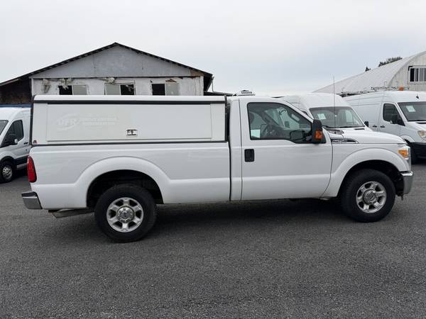 2016 Ford, dovoz Kanada — foto 6 z 12