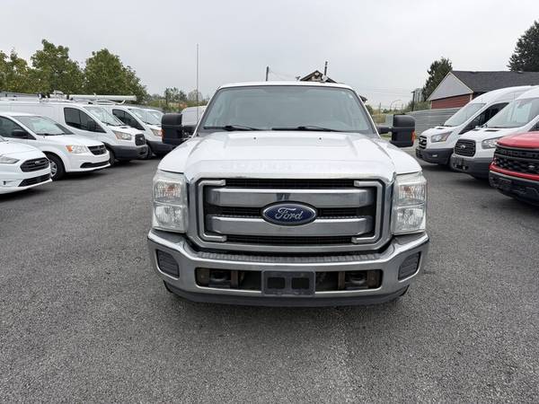 2016 Ford, dovoz Kanada — foto 8 z 12