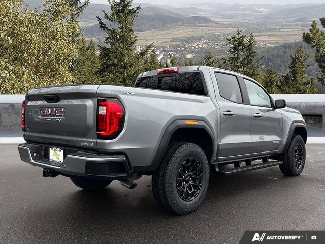 2026 GMC Canyon Elevation, šedá, 18 km, dovoz Kanada — foto 5 z 20