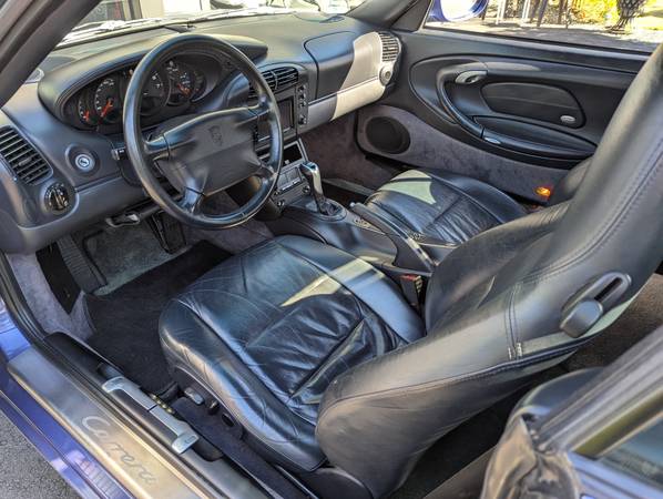Porsche, dovoz Kanada — foto 4 z 4