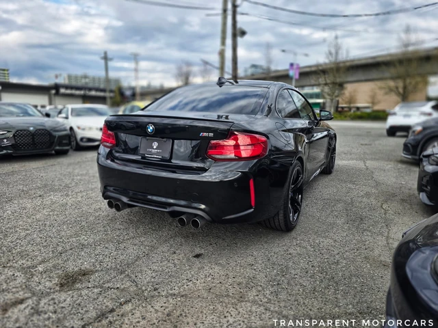 2018 BMW M2, černá, 59 258 km, dovoz Kanada — foto 4 z 5