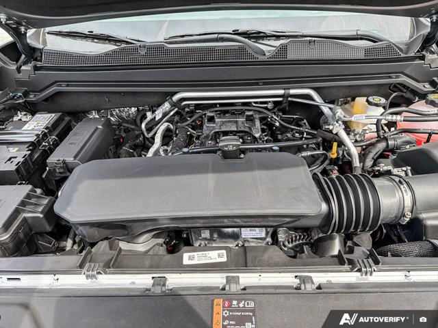 2026 GMC Canyon Elevation, šedá, 7 km, dovoz Kanada — foto 13 z 20