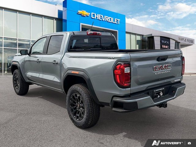 2026 GMC Canyon Elevation, šedá, 7 km, dovoz Kanada — foto 3 z 20