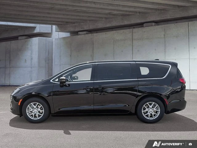 2027 Chrysler Pacifica Select, černá, 15 km, dovoz Kanada — foto 4 z 20