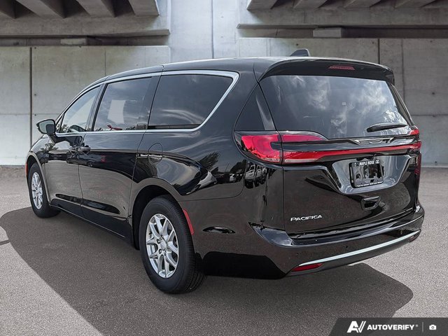 2027 Chrysler Pacifica Select, černá, 15 km, dovoz Kanada — foto 5 z 20