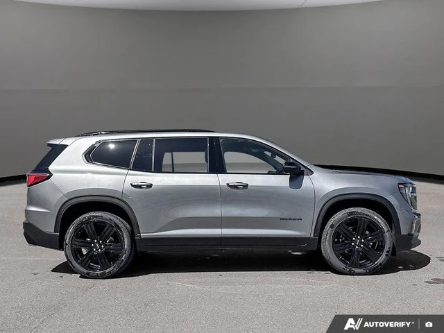 2026 GMC Acadia Elevation, šedá, 5 km, dovoz Kanada — foto 6 z 20