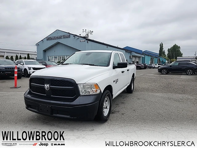 2023 RAM 1500 Classic, bílá, 37 035 km, dovoz Kanada — foto 3 z 5