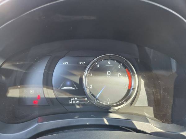 2021 Lexus, dovoz Kanada — foto 10 z 12
