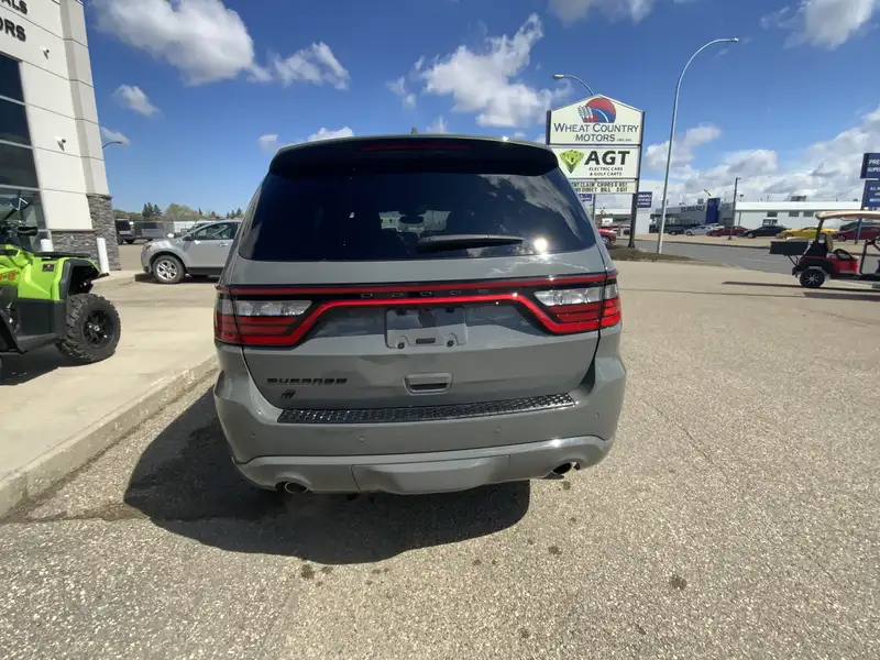 2022 Dodge Durango SXT, šedá, 90 734 km, dovoz Kanada — foto 10 z 12