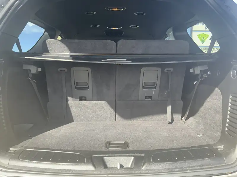 2022 Dodge Durango SXT, šedá, 90 734 km, dovoz Kanada — foto 7 z 12