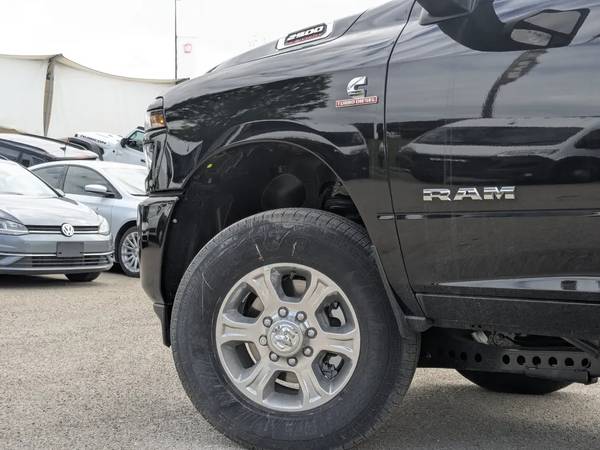 2026 RAM, dovoz Kanada — foto 8 z 12