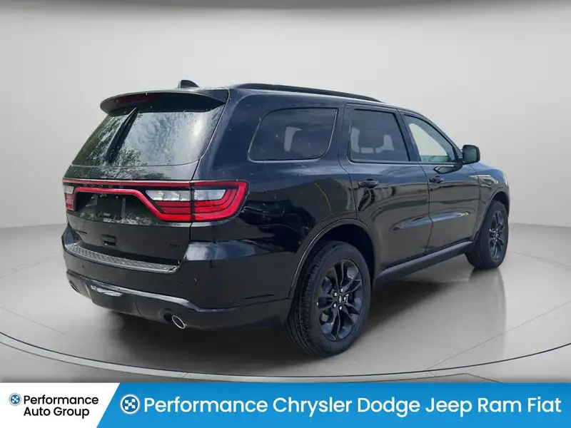 2026 Dodge Durango GT Plus, černá, dovoz Kanada — foto 5 z 12