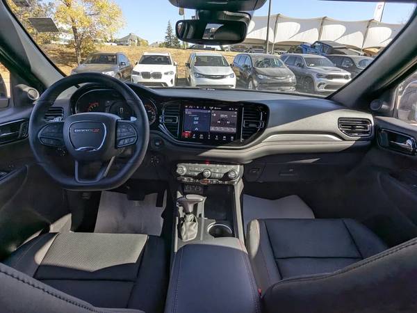 2026 Dodge, dovoz Kanada — foto 11 z 12