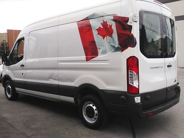 2017 Ford Transit, bílá, 221 000 km, dovoz Kanada — foto 2 z 5