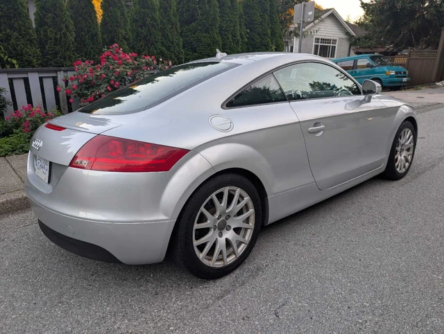 2009 Audi Tt, 138 000 km, dovoz Kanada — foto 4 z 5