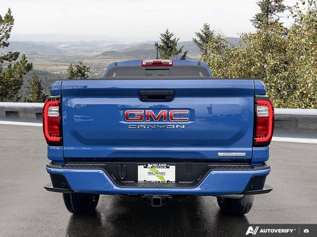2026 GMC Canyon Elevation, modrá, 22 km, dovoz Kanada — foto 4 z 20