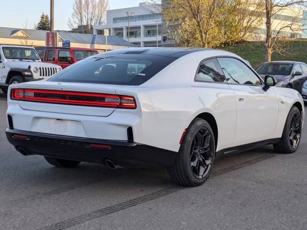 2026 Dodge, dovoz Kanada — foto 7 z 12