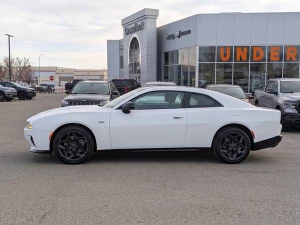 2026 Dodge, dovoz Kanada — foto 8 z 12