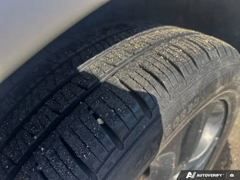 2023 Dodge Durango SXT Plus, bílá, 101 587 km, dovoz Kanada — foto 10 z 12
