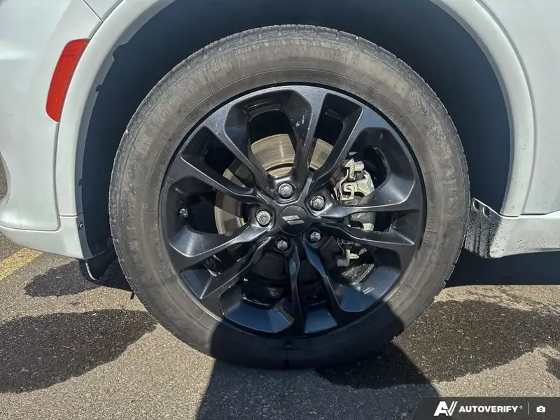 2023 Dodge Durango SXT Plus, bílá, 101 587 km, dovoz Kanada — foto 9 z 12