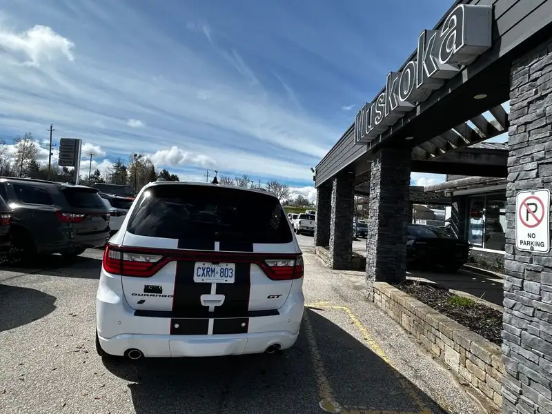 2025 Dodge Durango GT PLUS, bílá, 4 861 km, dovoz Kanada — foto 3 z 12