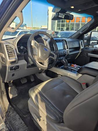 2016 Ford, dovoz Kanada — foto 8 z 12