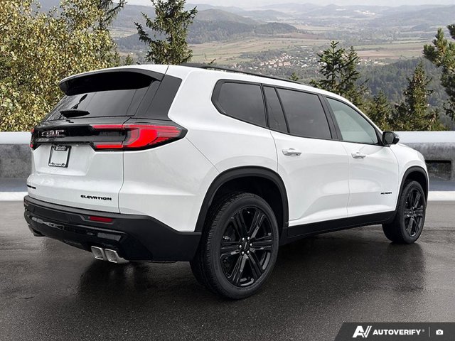 2026 GMC Acadia Elevation, bílá, 16 km, dovoz Kanada — foto 5 z 20