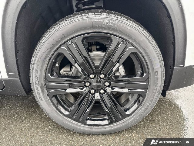 2026 GMC Acadia Elevation, bílá, 16 km, dovoz Kanada — foto 9 z 20