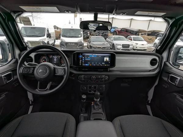 2026 Jeep, dovoz Kanada — foto 11 z 12