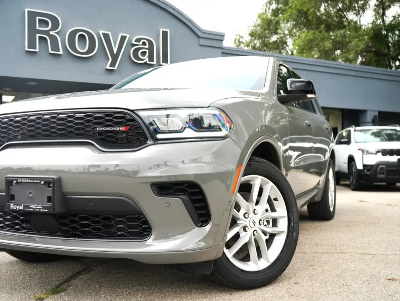 2026 Dodge Durango GT Plus, šedá, 50 km, dovoz Kanada — foto 3 z 12