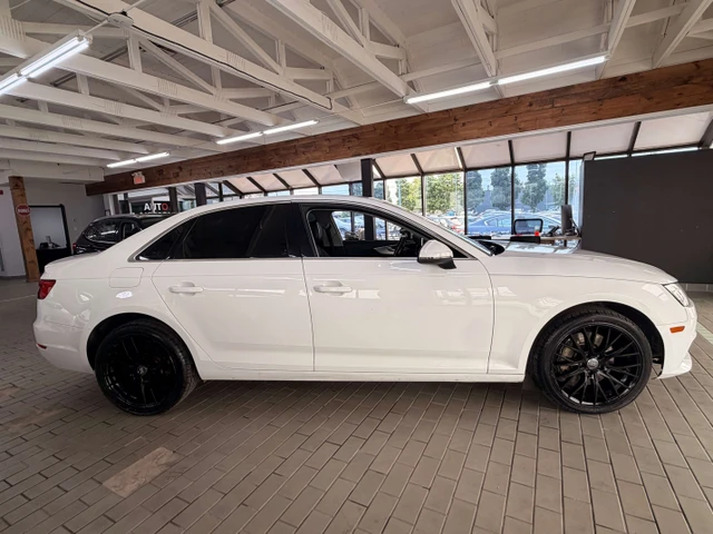 2017 Audi A4 Progressiv, 125 892 km, dovoz Kanada — foto 5 z 5