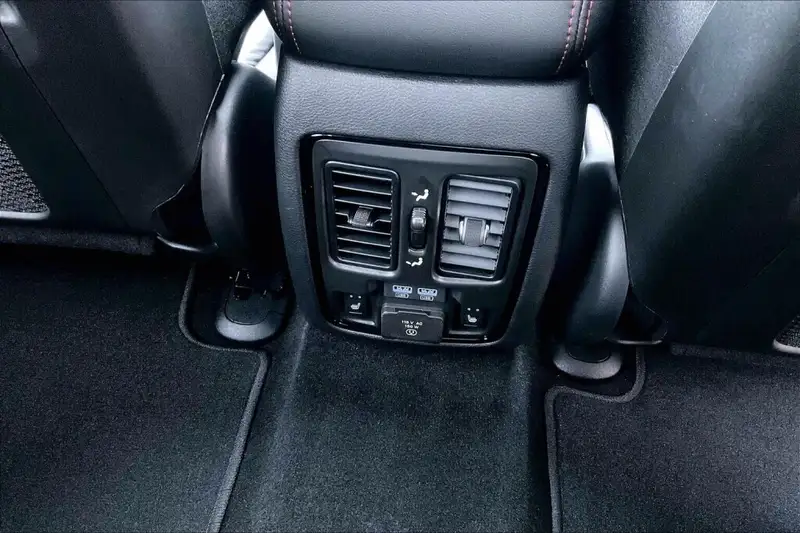 2026 Dodge Durango Gt Plus, šedá, 0 km, dovoz Kanada — foto 10 z 12