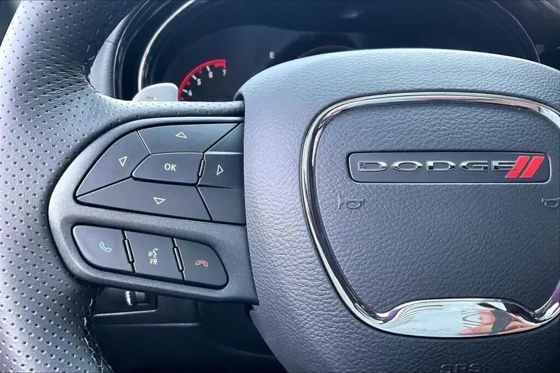 2026 Dodge Durango Gt Plus, šedá, 0 km, dovoz Kanada — foto 11 z 12