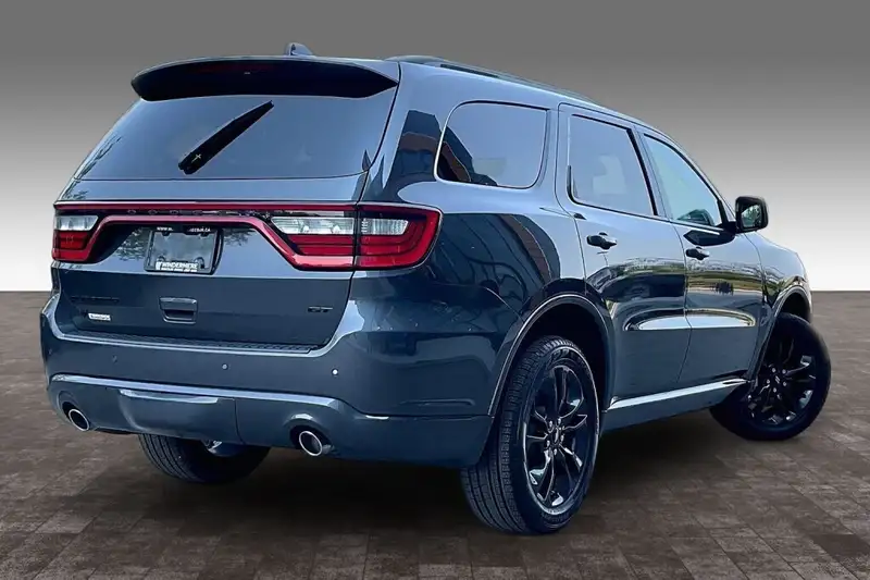 2026 Dodge Durango Gt Plus, šedá, 0 km, dovoz Kanada — foto 5 z 12