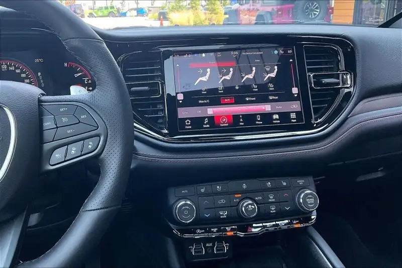 2026 Dodge Durango Gt Plus, šedá, 0 km, dovoz Kanada — foto 9 z 12