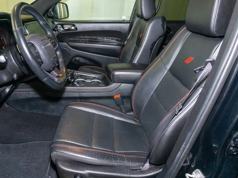 2024 Dodge Durango, černá, 50 526 km, dovoz Kanada — foto 7 z 12