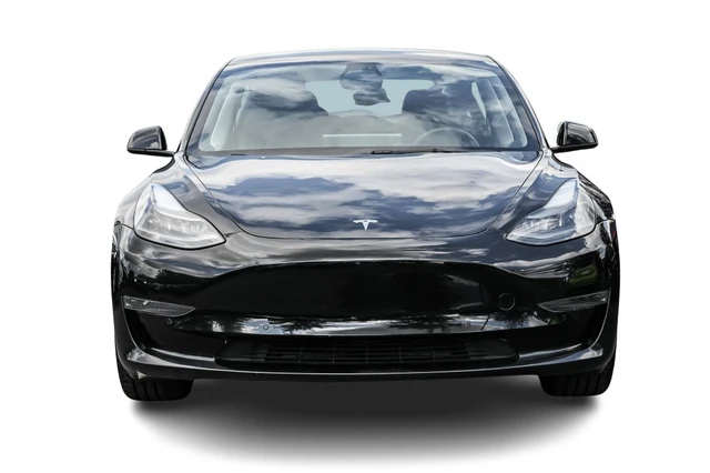 2022 Tesla Model 3 * standard range *, černá, 69 200 km, dovoz Kanada — foto 2 z 20