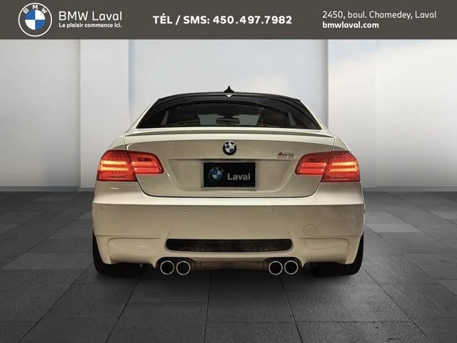 2011 BMW M3 Base, bílá, 70 950 km, dovoz Kanada — foto 7 z 20