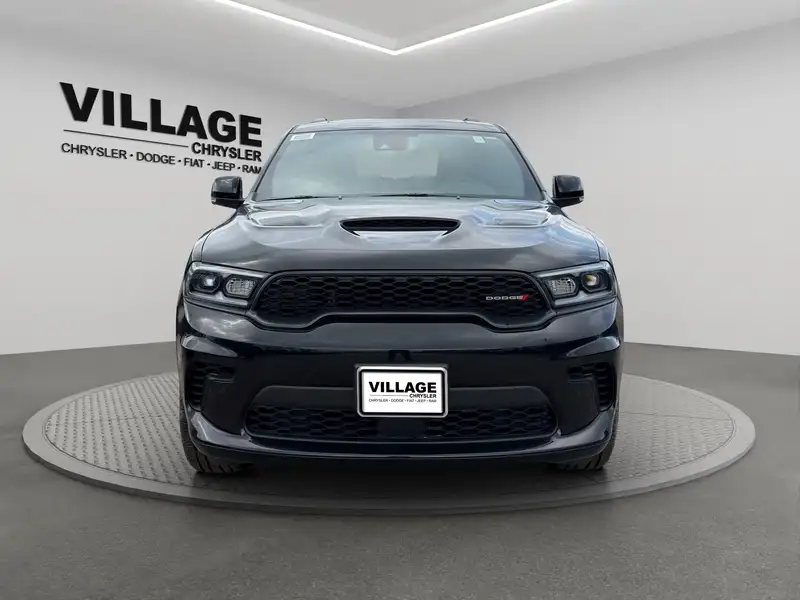 2026 Dodge Durango GT Plus, černá, dovoz Kanada — foto 2 z 12