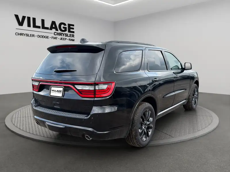 2026 Dodge Durango GT Plus, černá, dovoz Kanada — foto 4 z 12